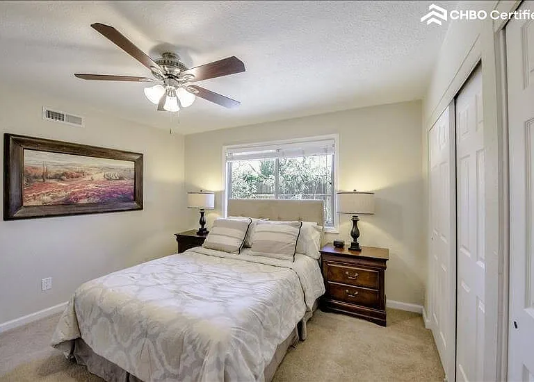 3911 Hills Ct — Photo 27
