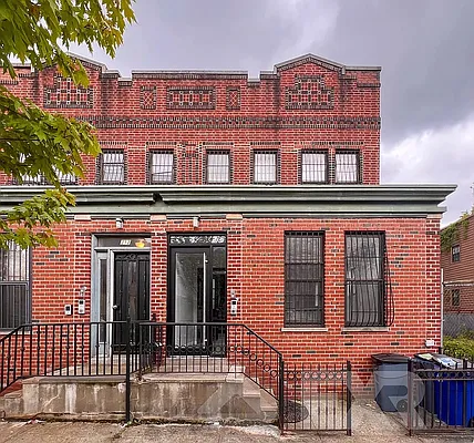 Rented by EXR | media 21