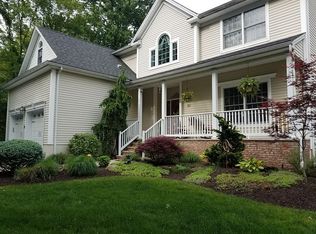 21 Alcott Rd, Mahwah, NJ 07430