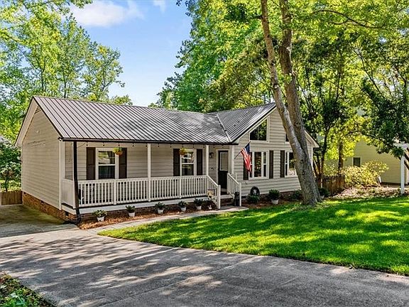 4th image of 109 Brookleigh Ct