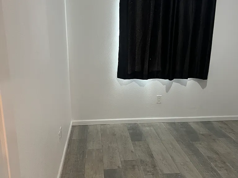 1990 Alan Dr #2 — Photo 5
