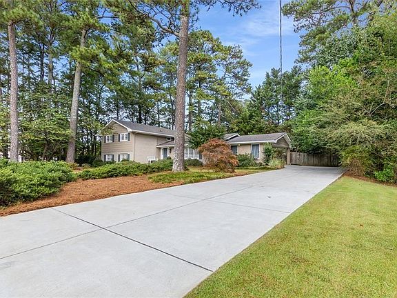 3rd image of 4953 Vermack Rd