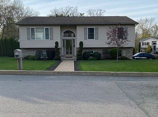 35 Garrison Rd, Hazle Township, PA 18202