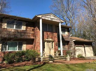 37A Colonial Dr, Huntington, NY 11743
