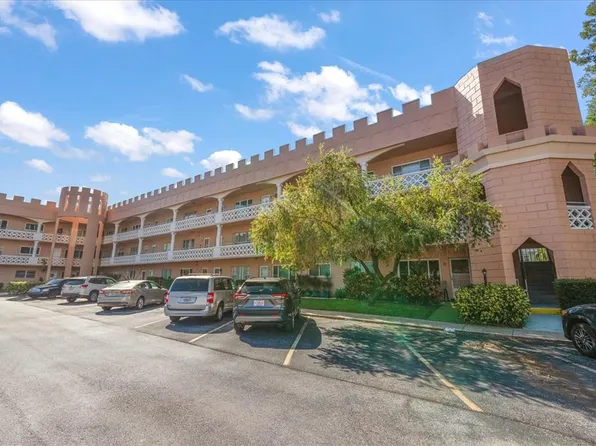2457 Ecuadorian Way APT 29, Clearwater, FL 33763