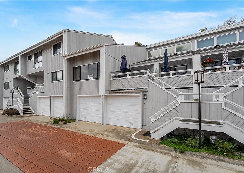 1st image of 10 Serena Ct
