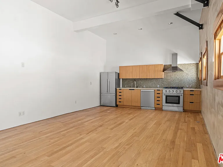 8 Brooks Ave #13 — Photo 11