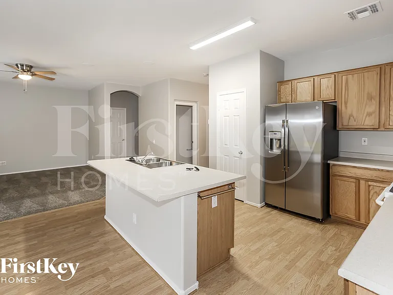 17458 W Hilton Ave — Photo 7