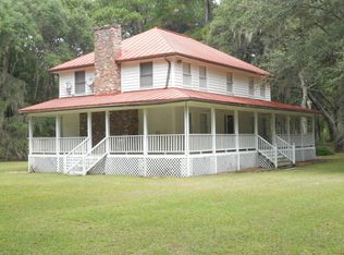 7738 Oak Island Rd, Edisto Island, SC 29438