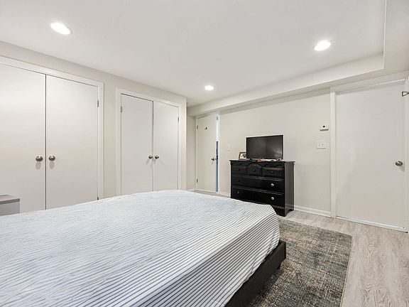 5th image of 119 Coles St