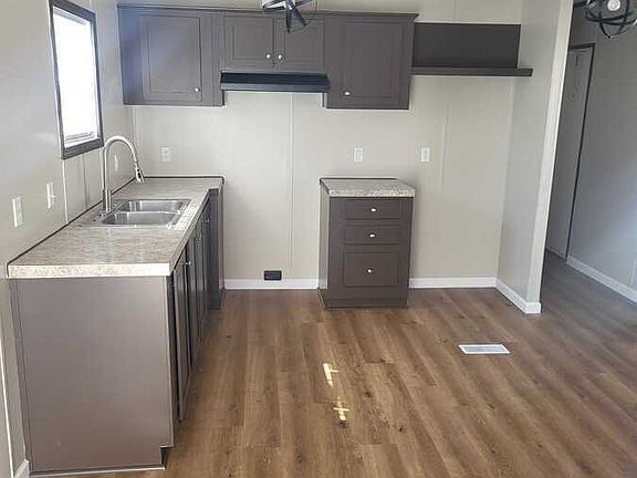 2nd image of 217 Eastwood Dr