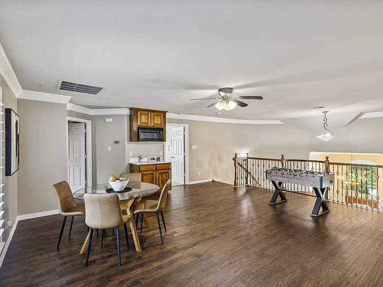 2304 Miller Ct — Photo 24