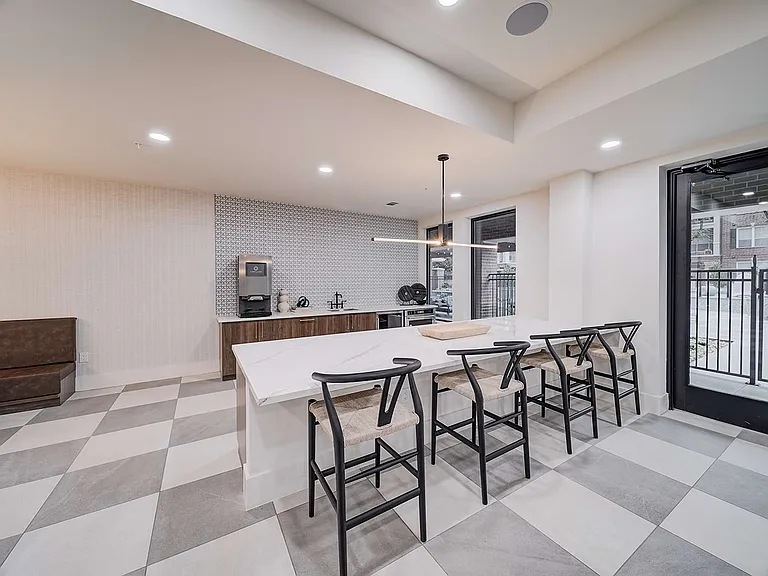 Cortland West Plano — Photo 41