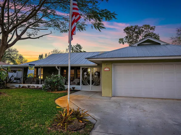 205 SW Inwood Avenue, Port St Lucie, FL 34984