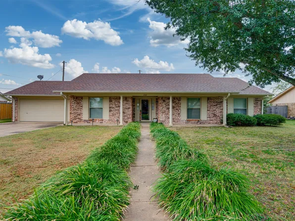 2001 S Delaware St, Clarksville, TX 75426