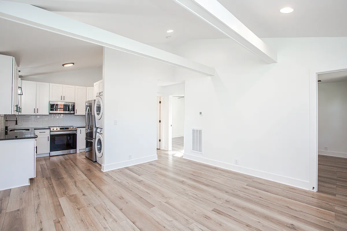Building Photo - 342 Gatewood Ave