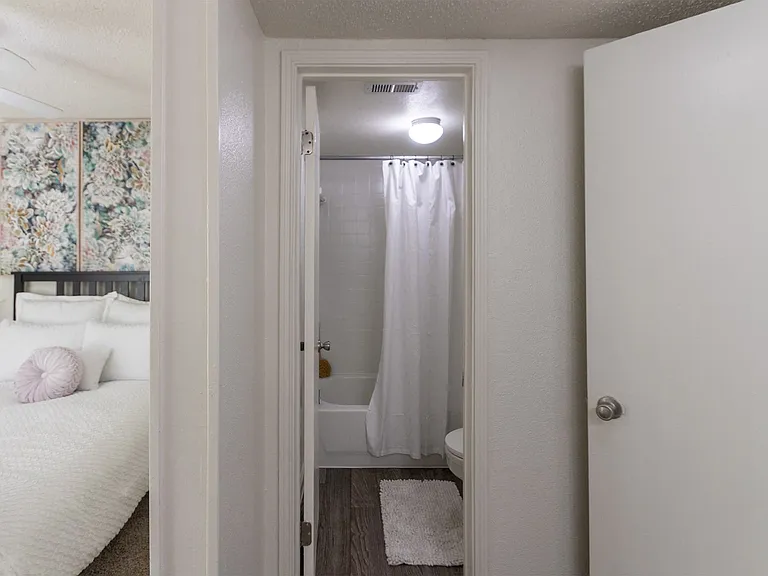 Princeton Court — Photo 25