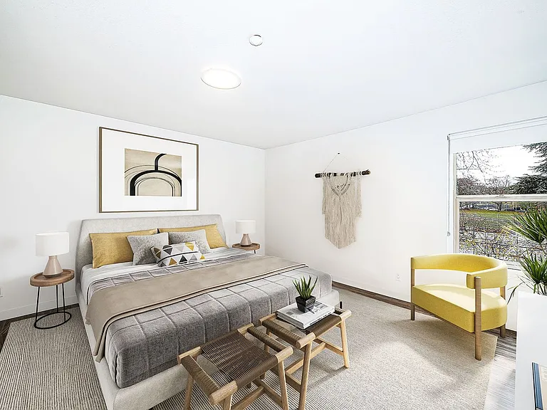 LYLA Eastlake Apartments — Photo 20
