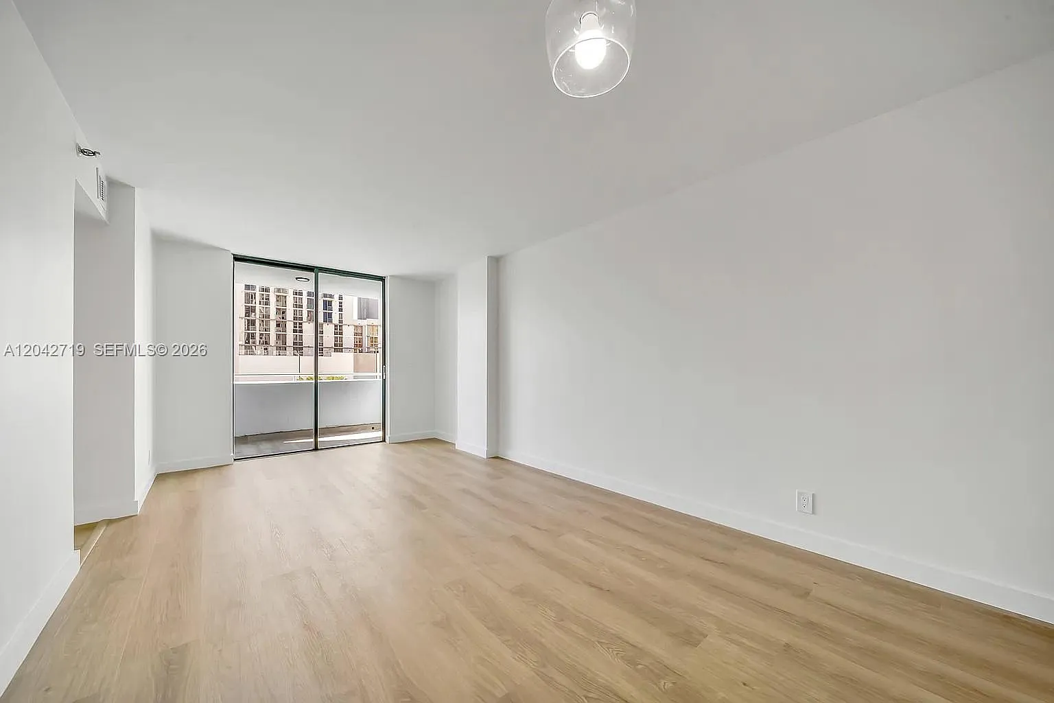 Rioplaza Condominium Nort — Photo 3
