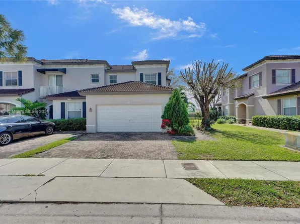 15270 SW 91st Ln, Miami, FL 33196
