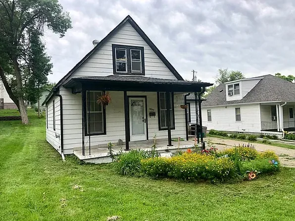 5844 Burdette St, Omaha, NE 68104