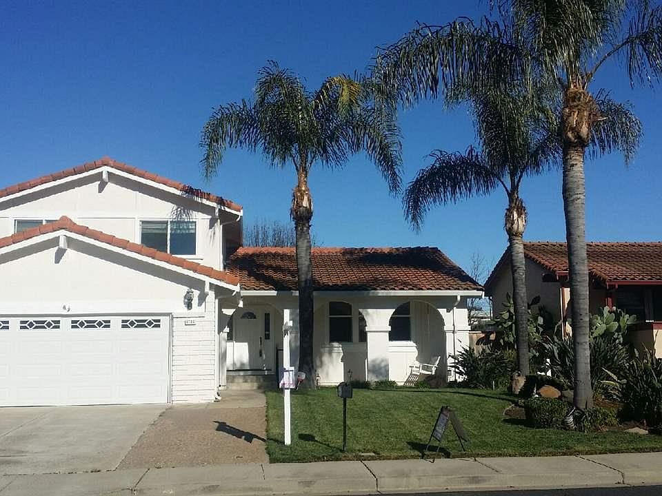 1st image of 1725 Yellowstone Dr