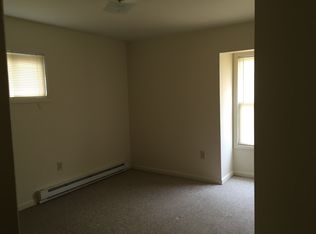 805 Thomas Ct APT 4, Winchester, VA 22601