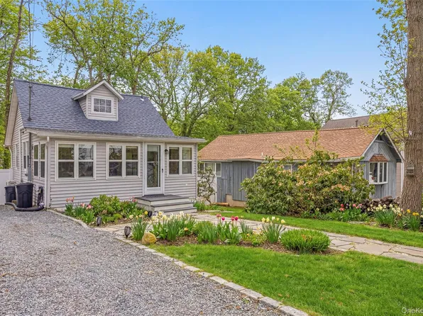 66 Chestnut Avenue, Setauket, NY 11733