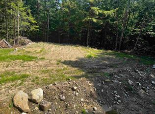 8 Winterberry Ln, Plymouth, NH 03264
