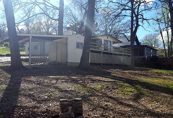 3rd image of 603 Glen Oaks Dr