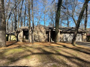 17 Fernwood Dr, Conway, AR 72034