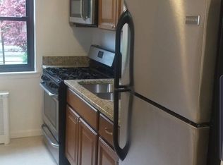 7505 150th St #2B, Flushing, NY 11367