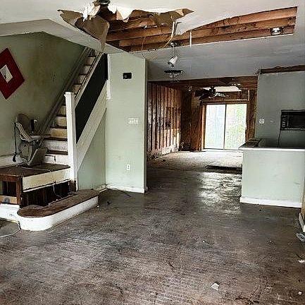 5th image of 5741 Pine St