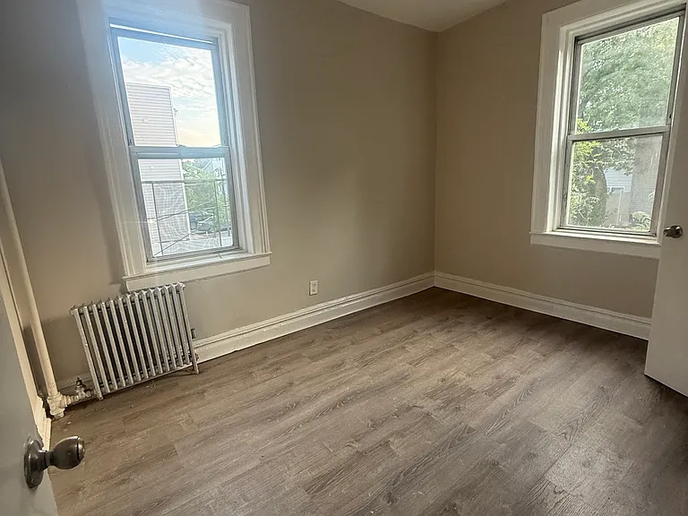 179 Ellis Ave #GG — Photo 2