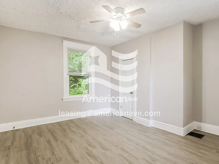 414723_005_dining_room_13774934.jpg
