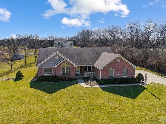 2nd image of 8269 Waynesboro Way