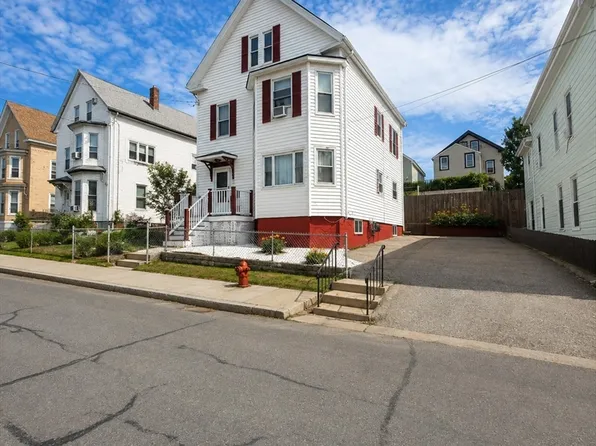 33 Hancock St, Haverhill, MA 01832