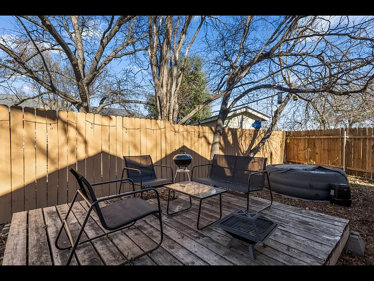 2807 Breeze Ter #B — Photo 10