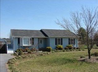 202 Mason Rd, Boiling Springs, SC 29316