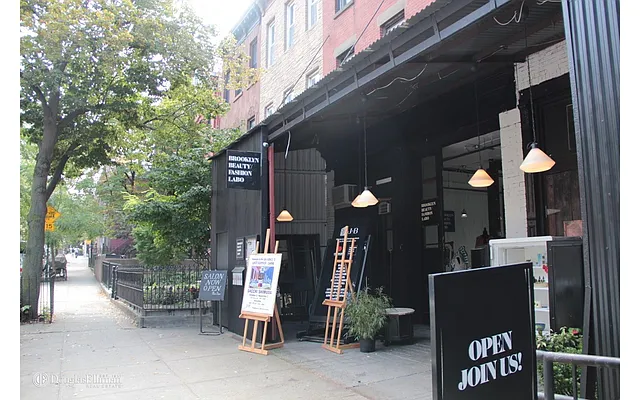 Rented by Douglas Elliman | media 27