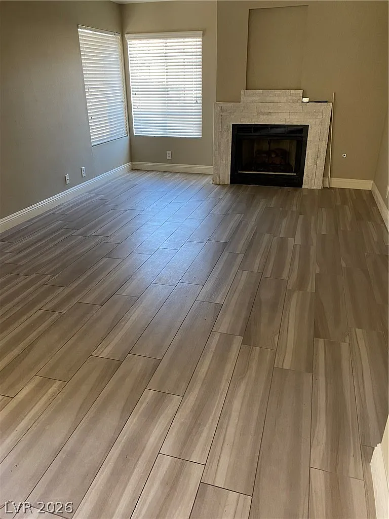 3 bed, 2.0 bath, 1386 sqft, $1,995 — Photo 3