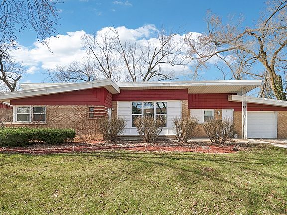 2nd image of 926 Braemar Rd