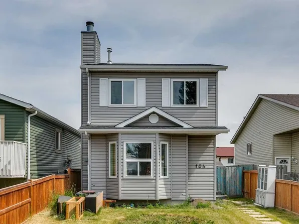 104 W Falmere Way NE, Calgary, AB T3J 2Y5
