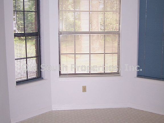 5th image of 2792 Cottonwood Ln