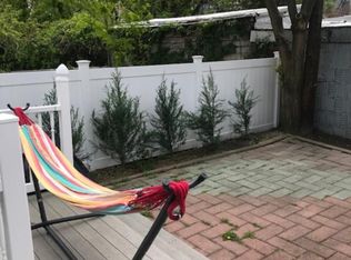 27 50th St #A, Weehawken, NJ 07086