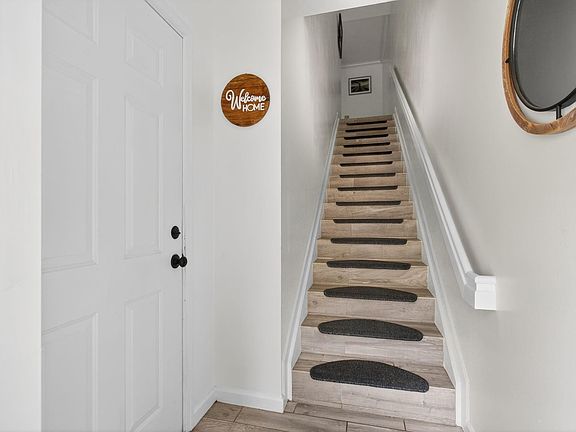 4th image of 5980 W Sample Road #204