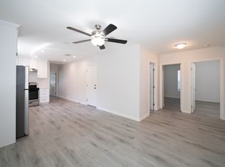 120 E Shady Grove Dr, Riverside, CA 92507
