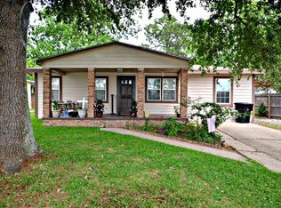 3206 Avenue C, Nederland, TX 77627