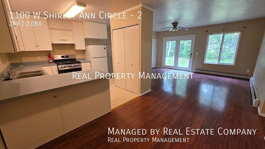 Ground Floor Two Bed Two Bath with Two Car Garage — Photo 4