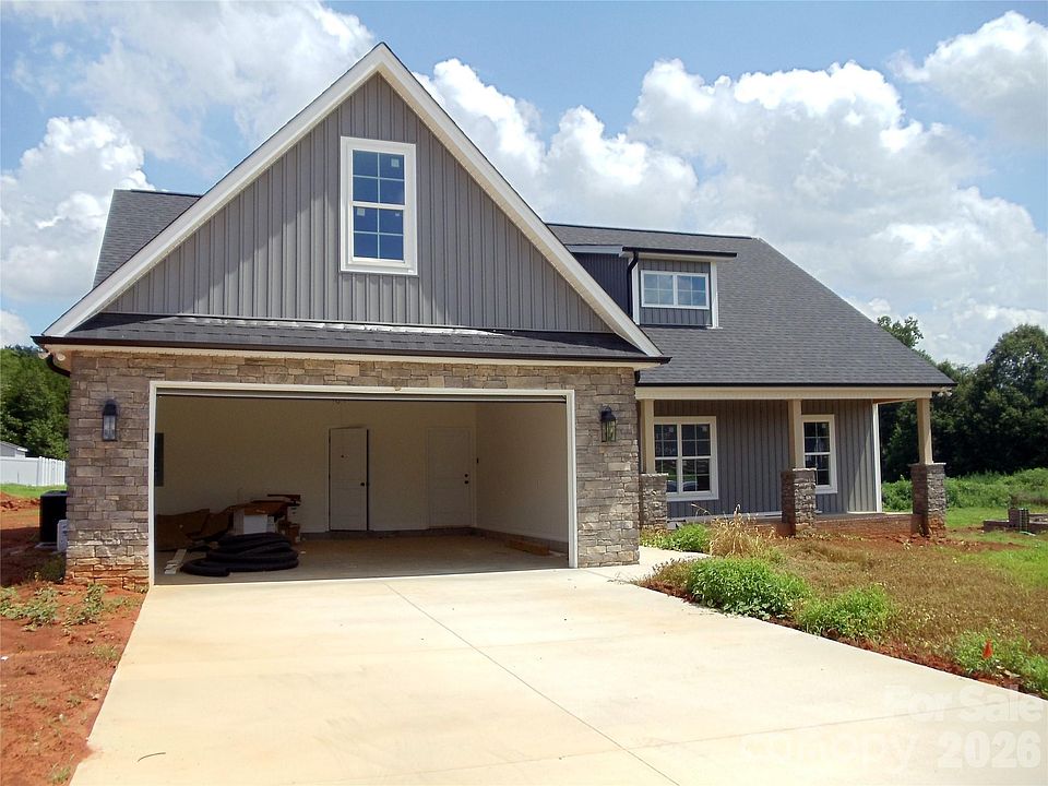 1st image of 155 Southern Oaks Ln